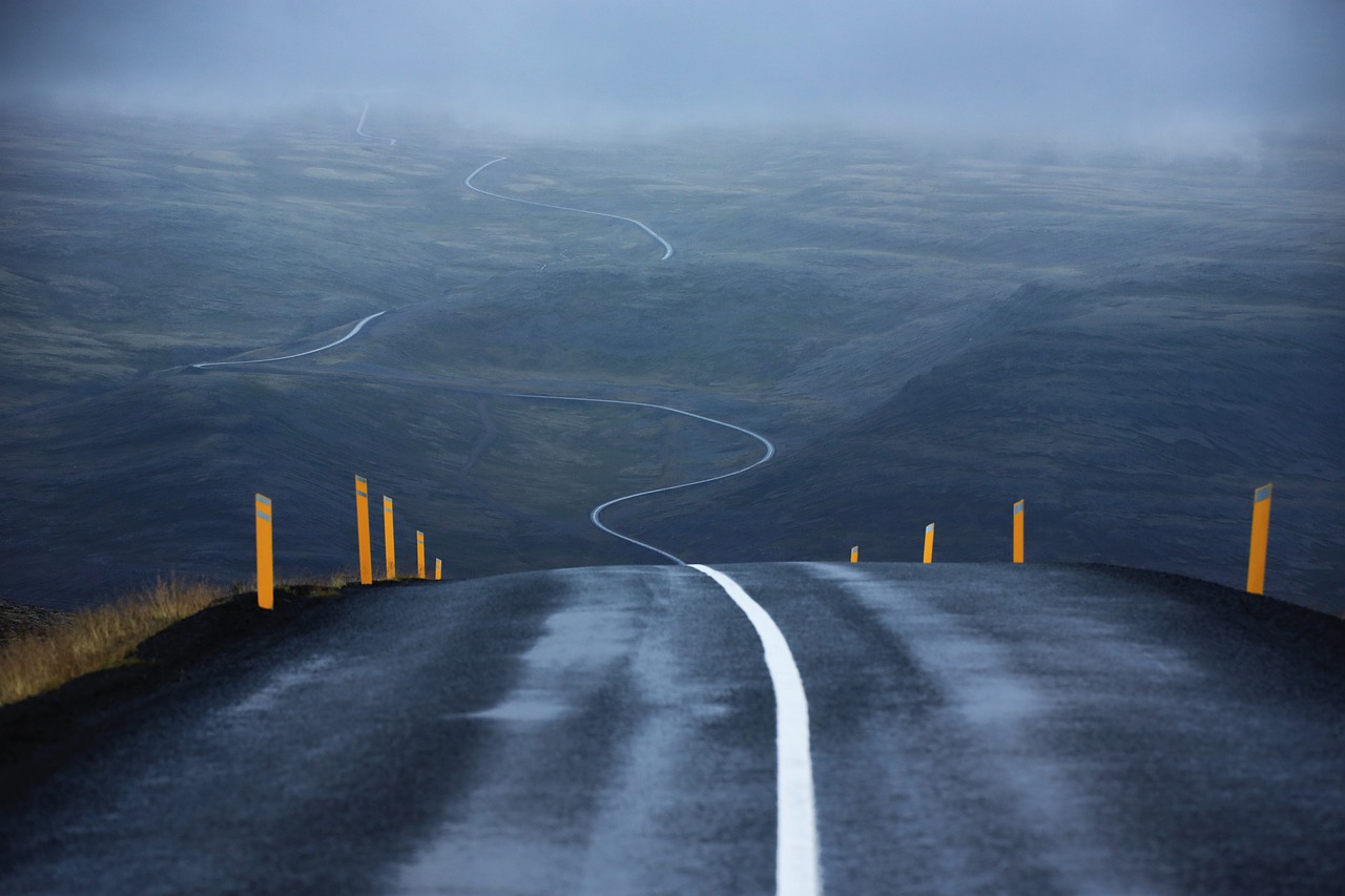 road-6175186_1280 2_1.jpg